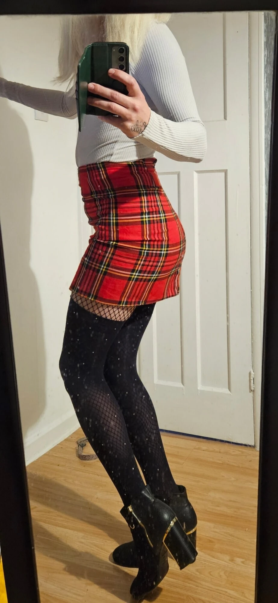 School uniform #18
