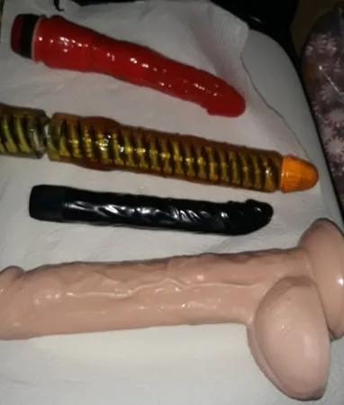 Dildo play 