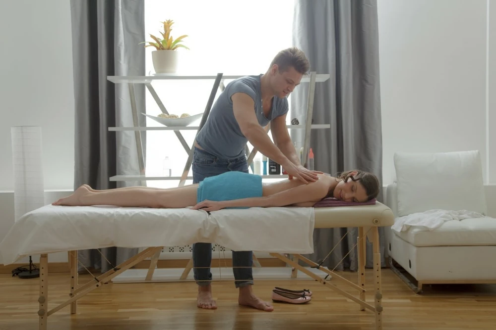 Petite Milf With Nice Tits Gets Fucked During A Massage #6