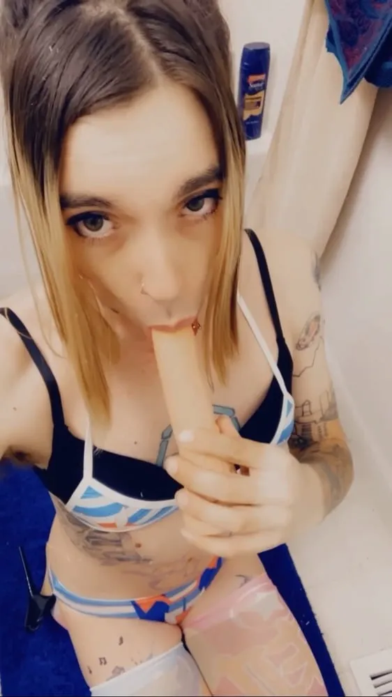 Blowjob Bikini Babe