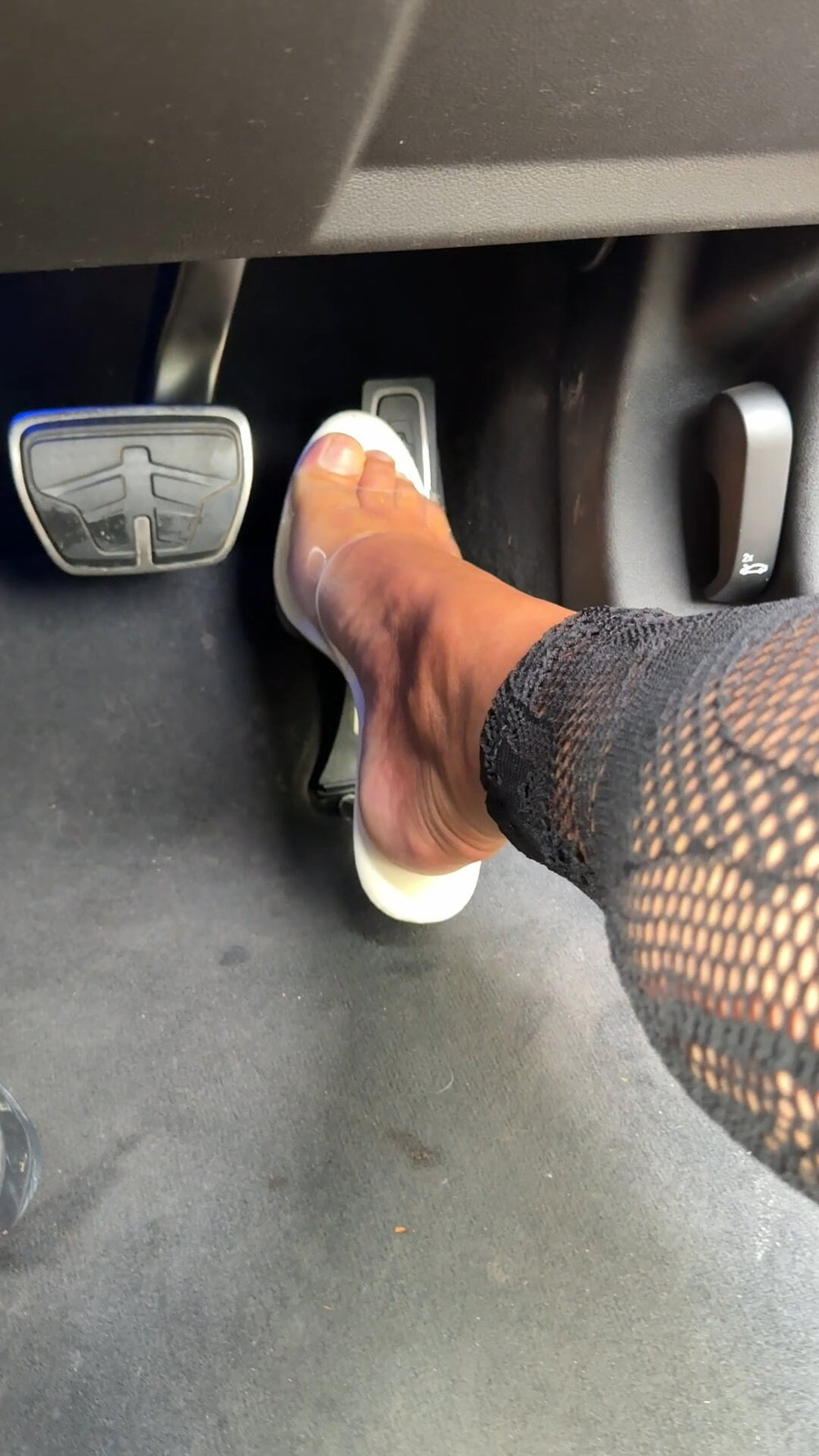 Sexy Crossdresser kellycd2022 in fishnet body stocking  #23