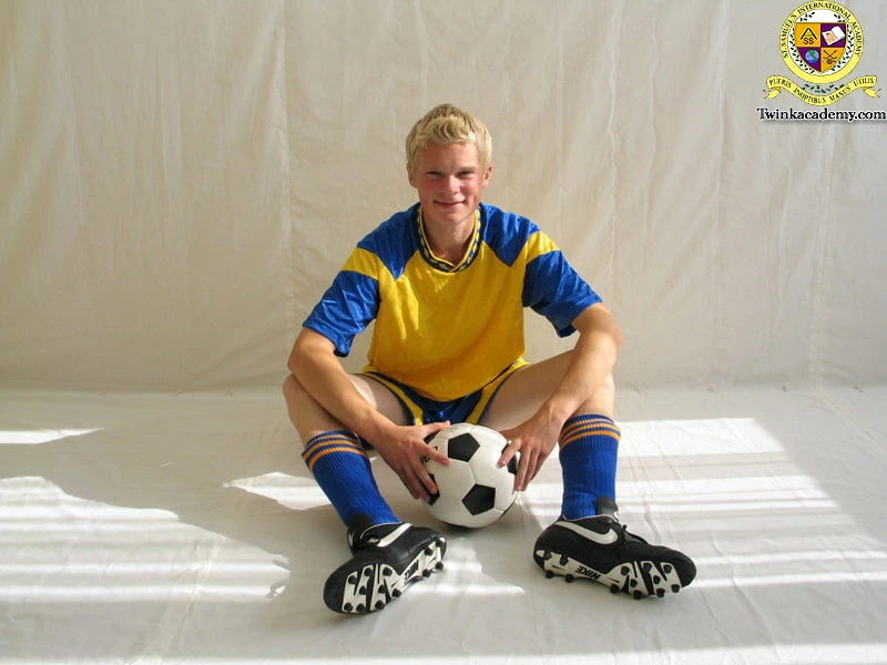 Boyish blond twink Lukas #9