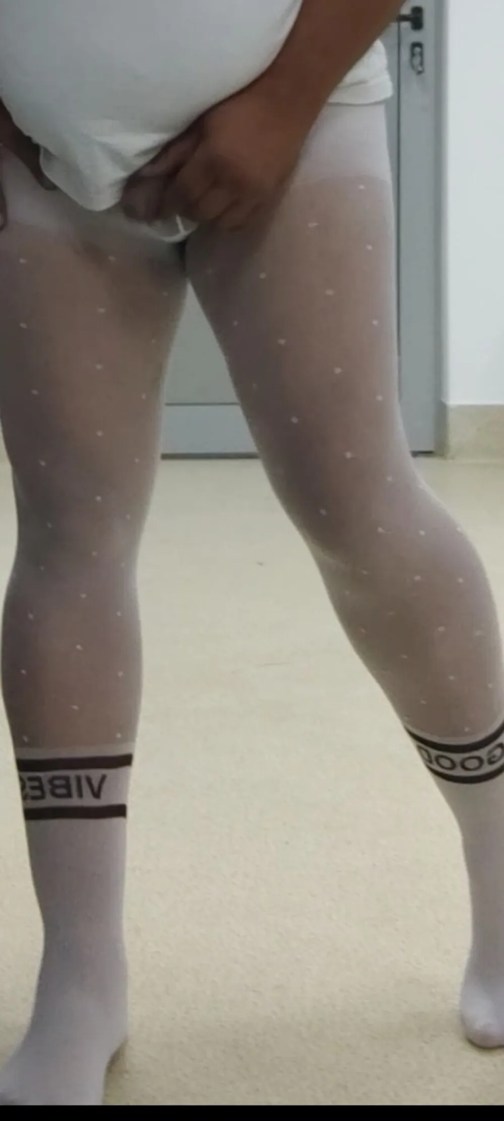 A pair of white dots pantyhose #12