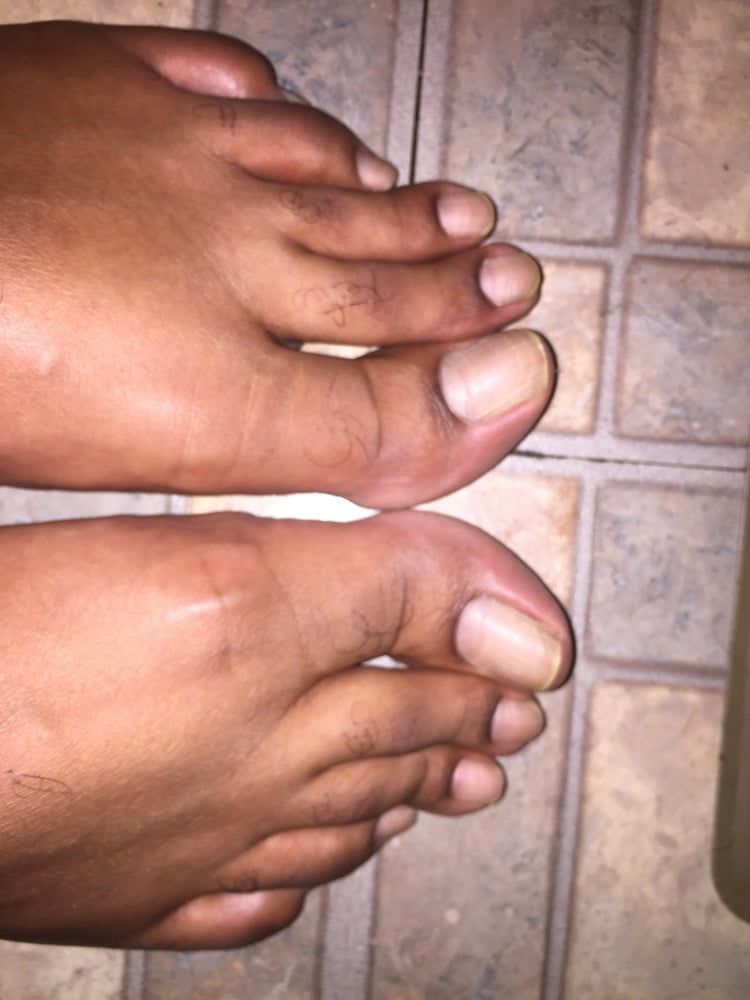 Big Foot black mens big feet male long toes nails  #5