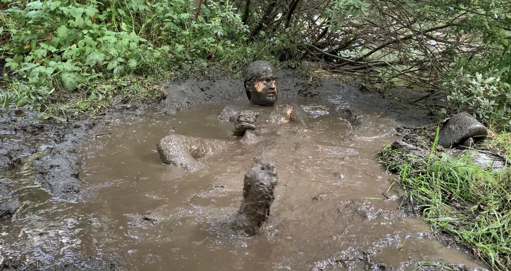 Mud ! Mud ! Mud !
