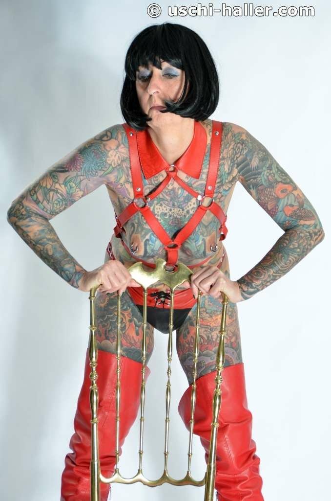 Photo shoot with full body tattooed MILF Cleo #37