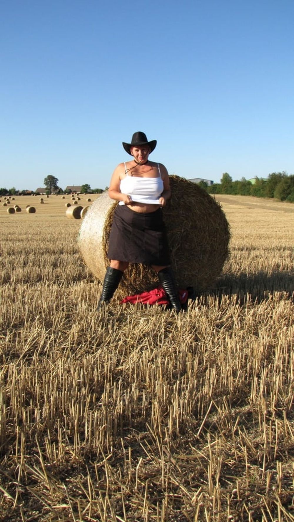 Posing in the cornfield ... #21