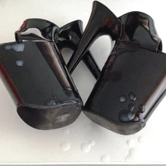 Mi Piaci Hooker Heels Cumshot