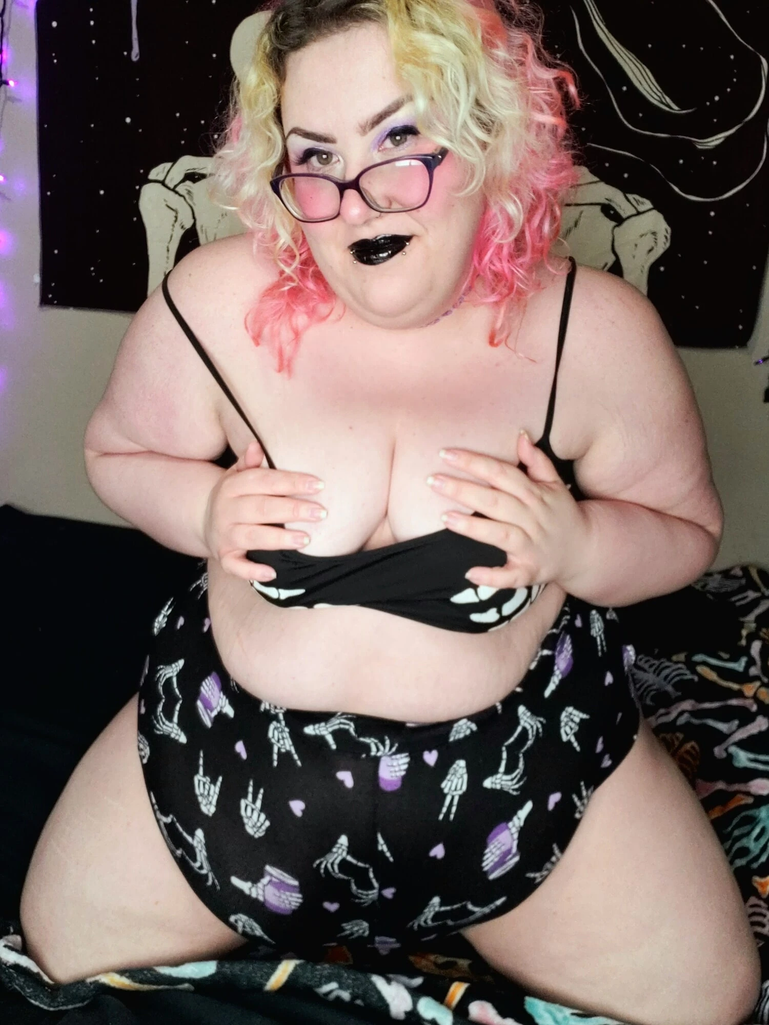 Chubby Goth Girl in PJs #10