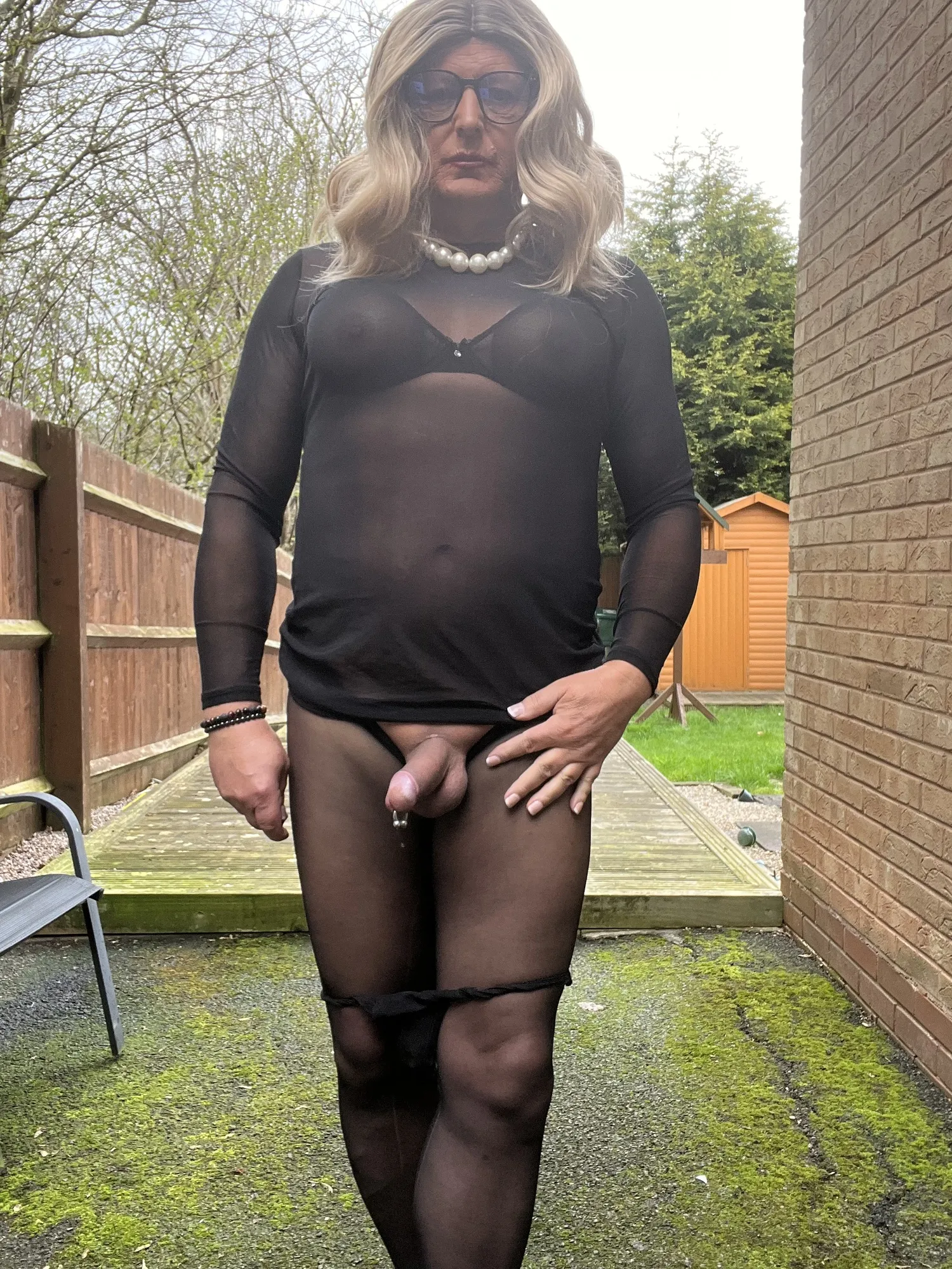 Amateur Crossdresser Kellycd2022 sexy milf in seamless hose