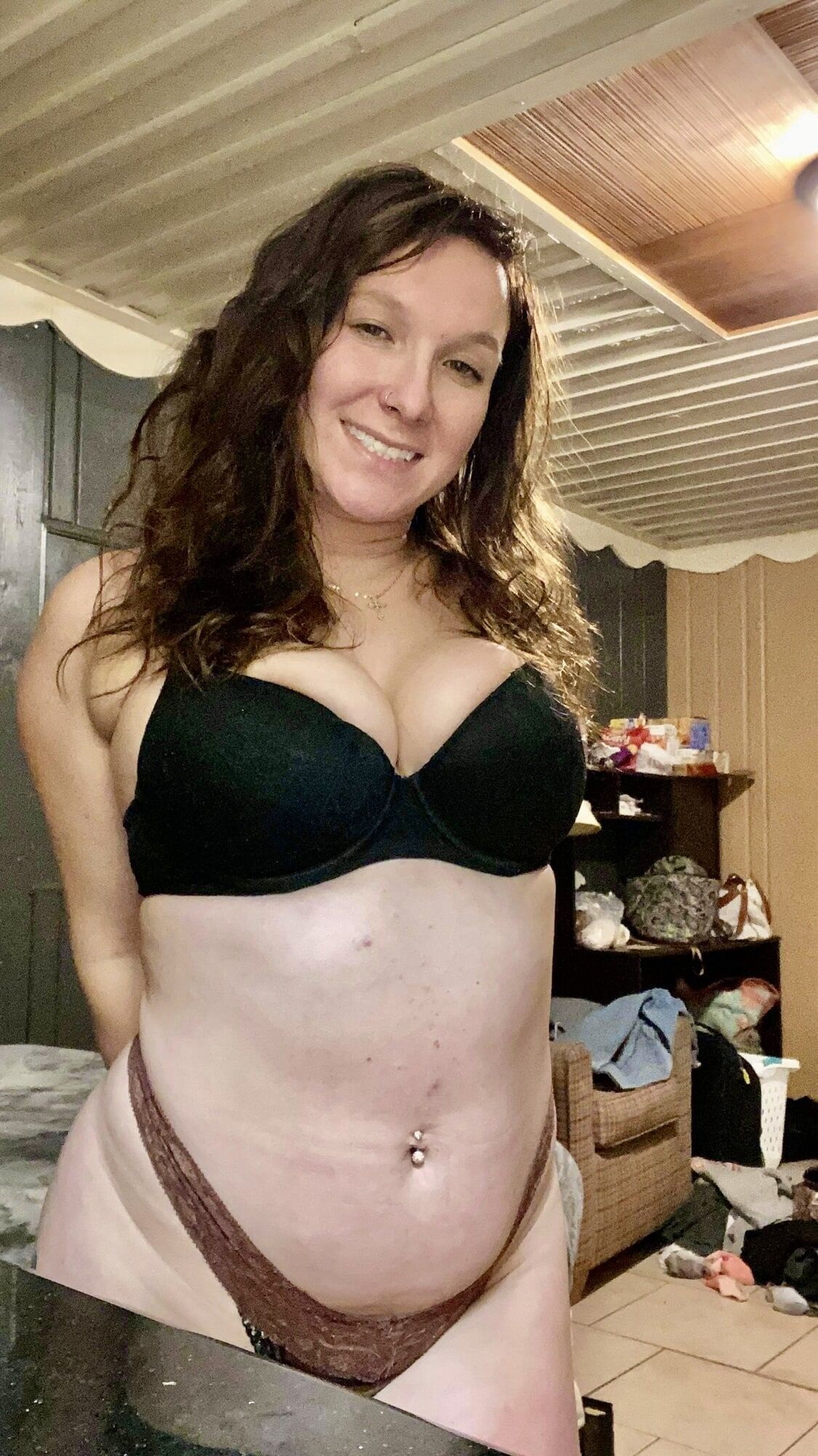 I made these photos for my 60f lesbian gym coach in bra set