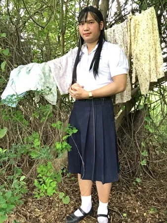 outdoor student ladyboy solo         