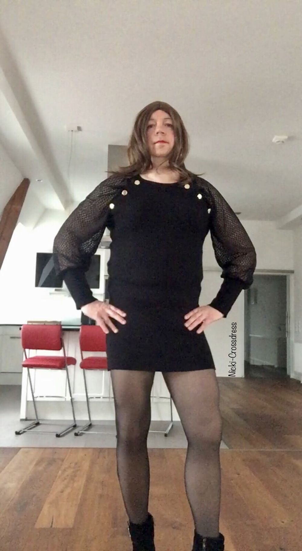 Nicki-Crossdress - black Dress, Plateau-Boots &amp; Tights 