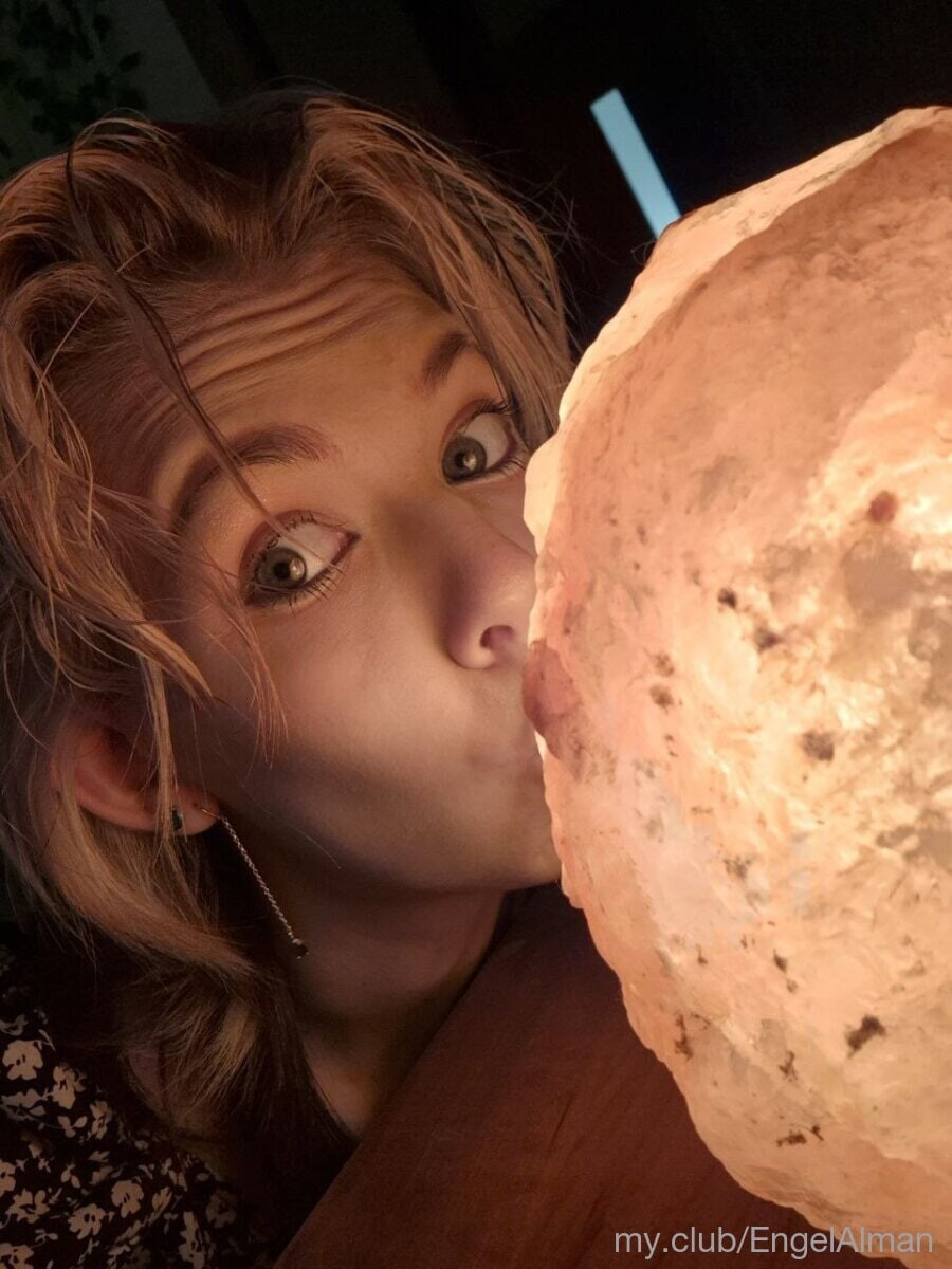 Lilian Free Photos #51