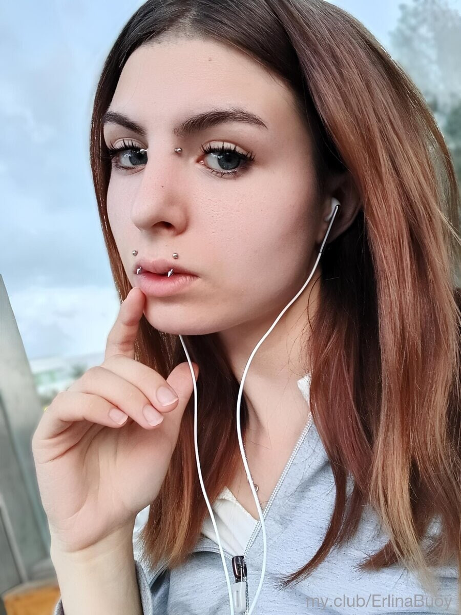 Emma Free Photos #5