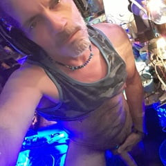 Naked shado