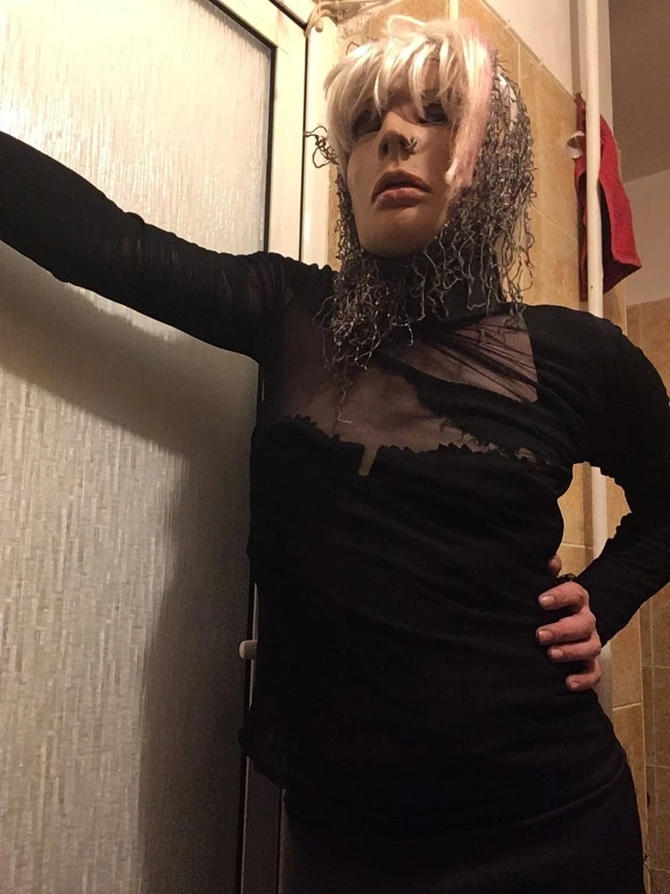 Wite Wig #37