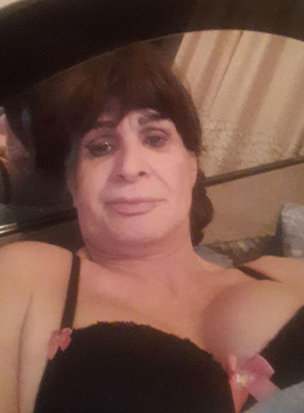 Sissy trav