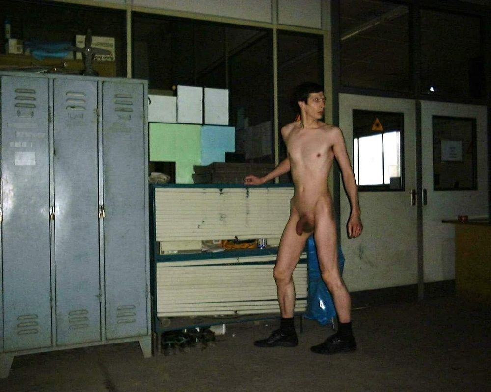 Naked at work #27