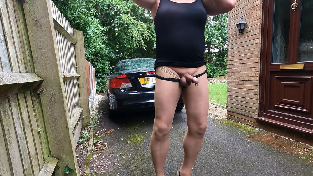 Crossdresser Kellycd2022 on the driveway  #34