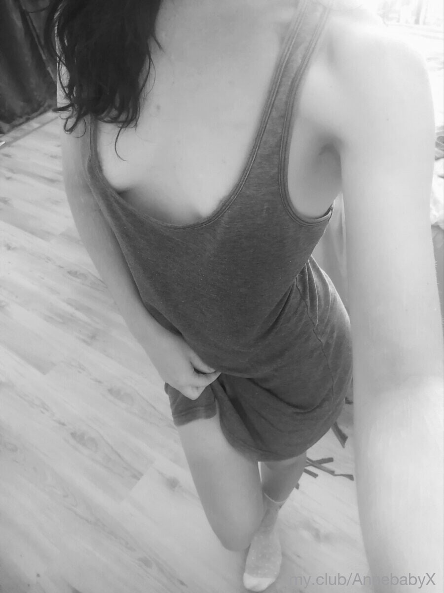 Anne Free Photos #7