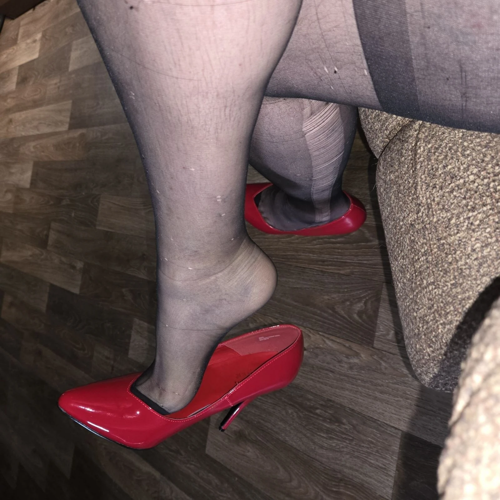 Louise Nylontease