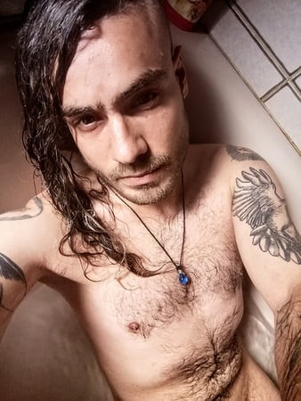 شقي بطبيعته 