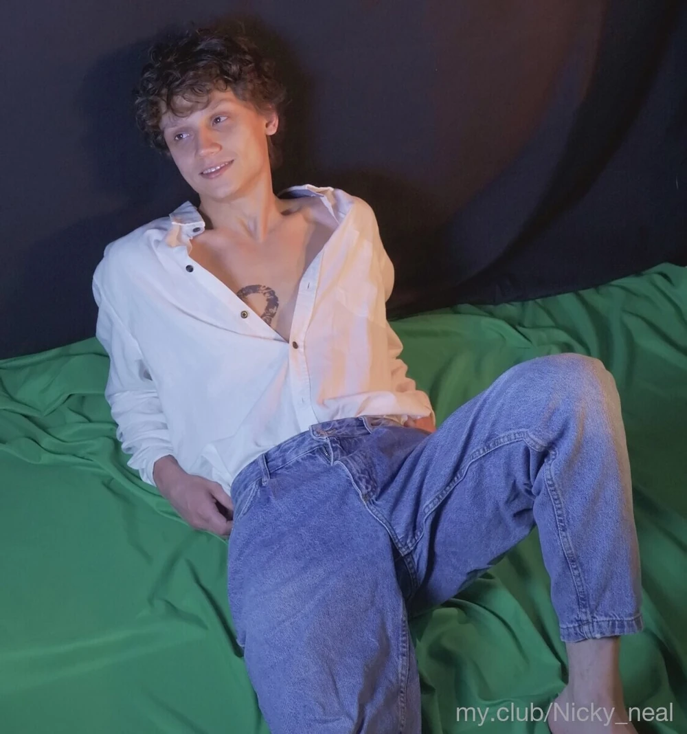 Nicky Free Photos #2