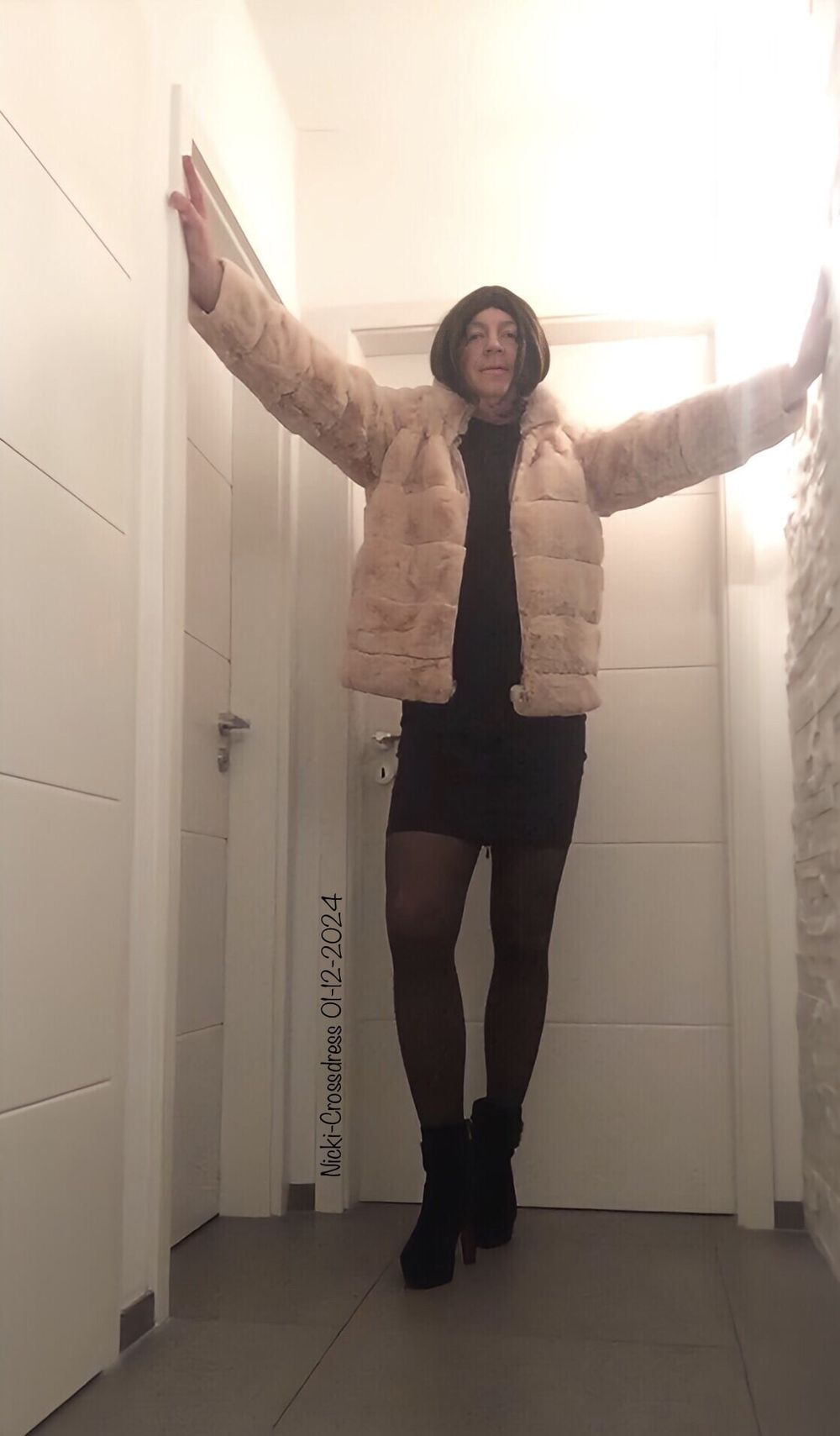 Nicki-Crossdress - neue Jacke  #4