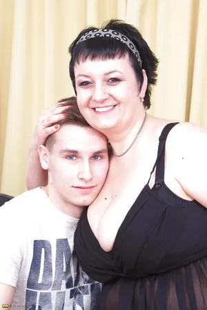 Big titted chubby mother banged by young boy part          