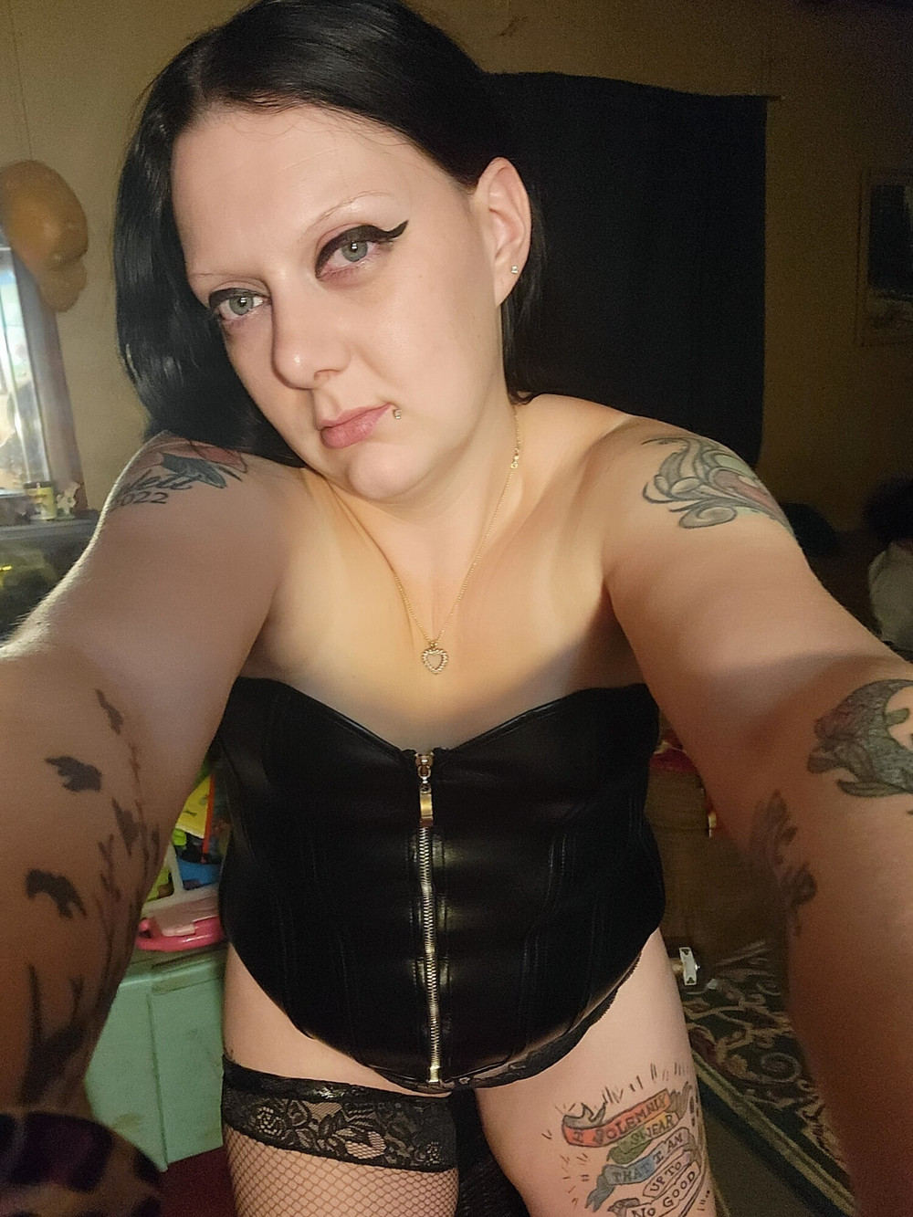 Angelic Mystery's SMUT #24