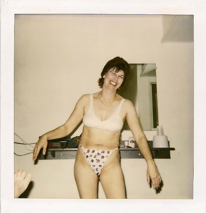 Vintage Sexy Polaroid Pictures #37