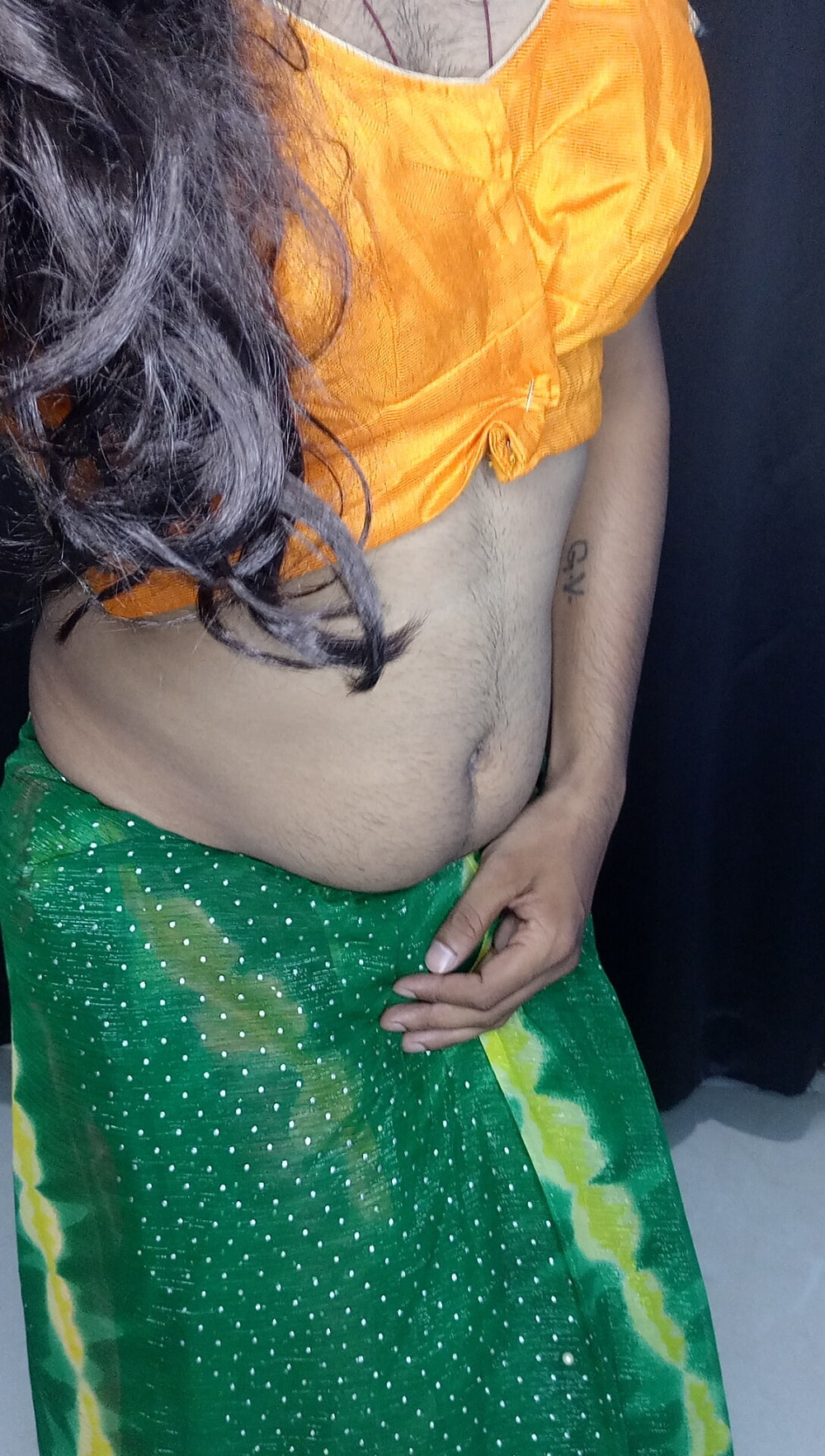 My stepmom last night wear this saree  #7