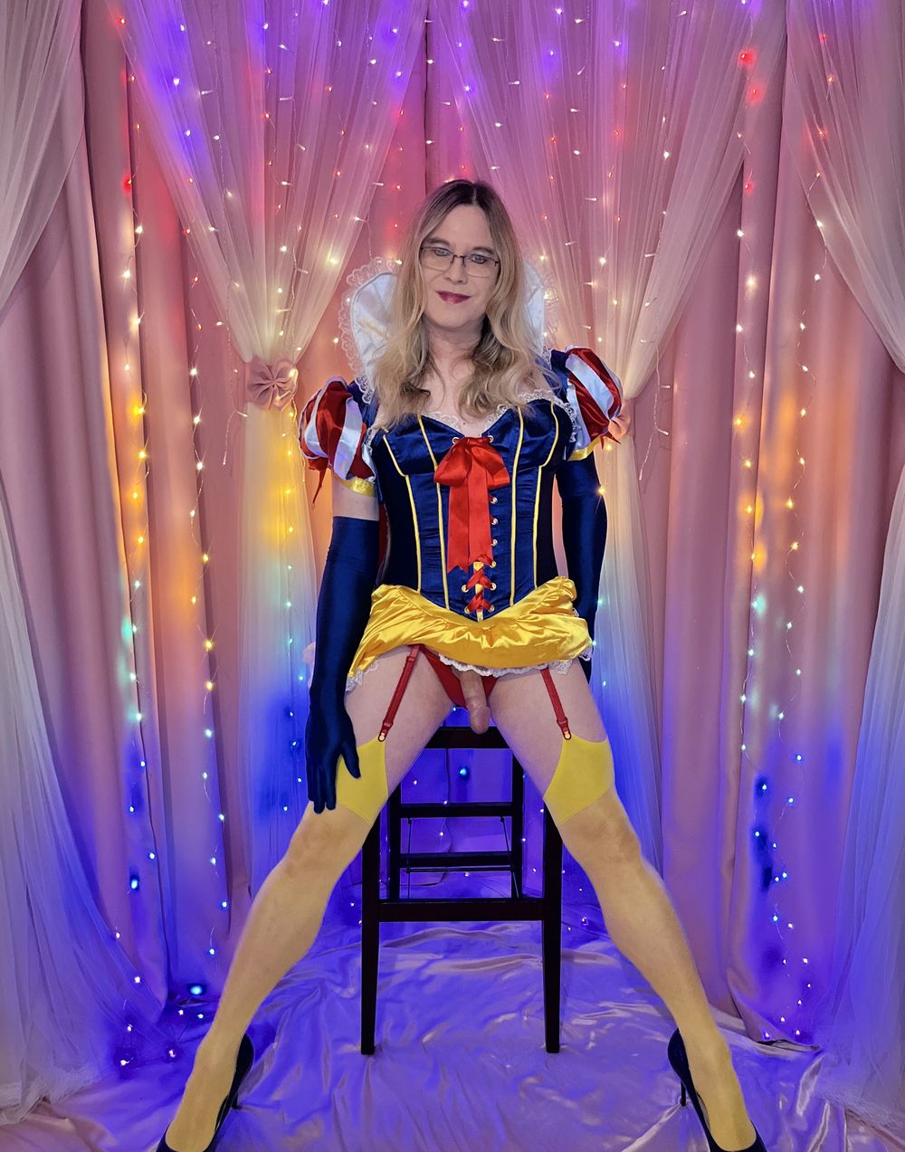 Joanie - Snow White in Blonde #39