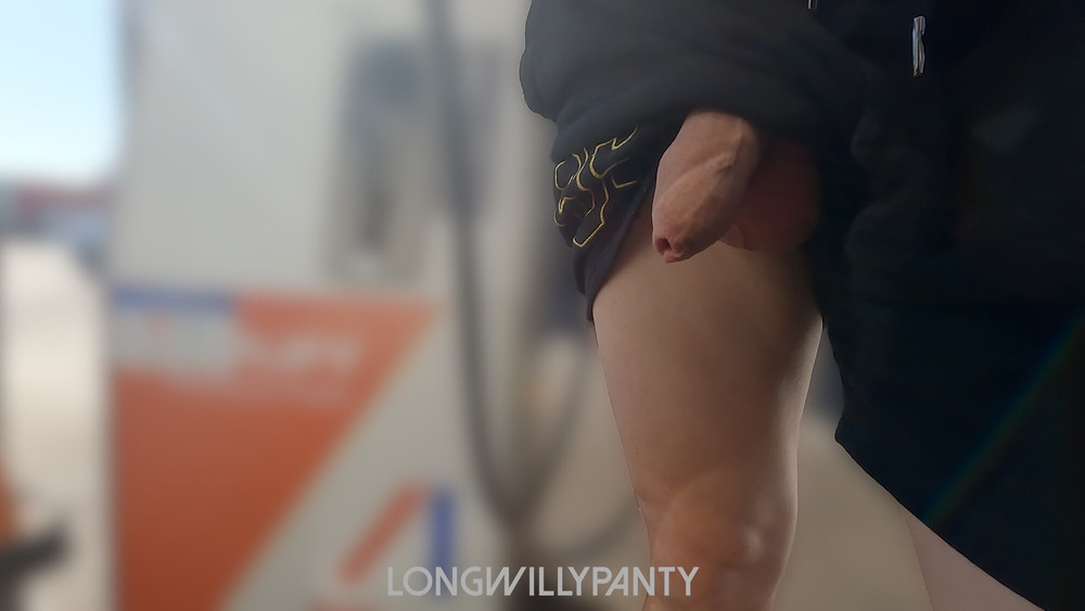Straight guy flashing his uncut dick at the petrol station #7