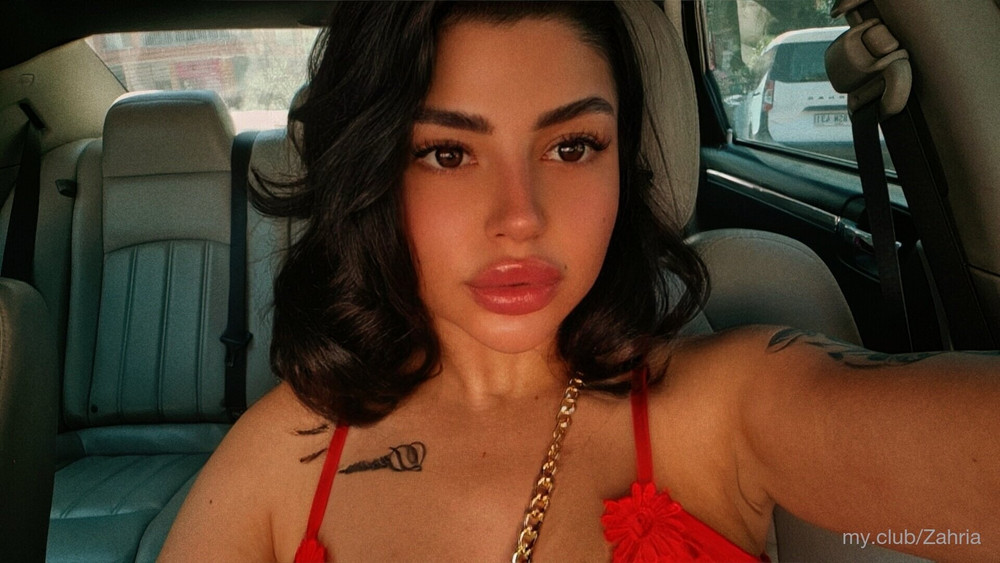 Zara Yüce Free Photos #8