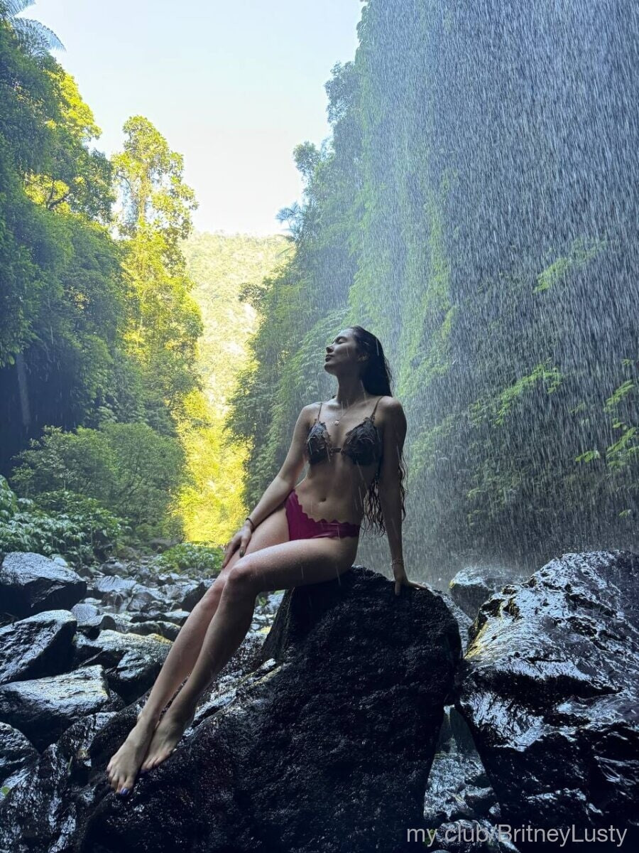 BritneyLusty Free Photos