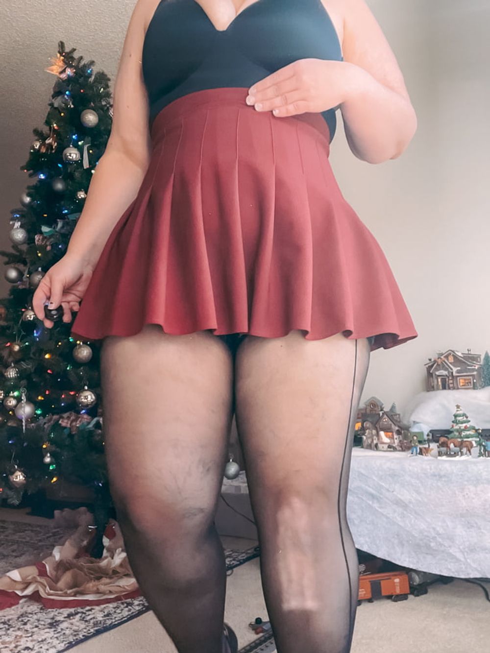 Christmas Thighs and Heels #8