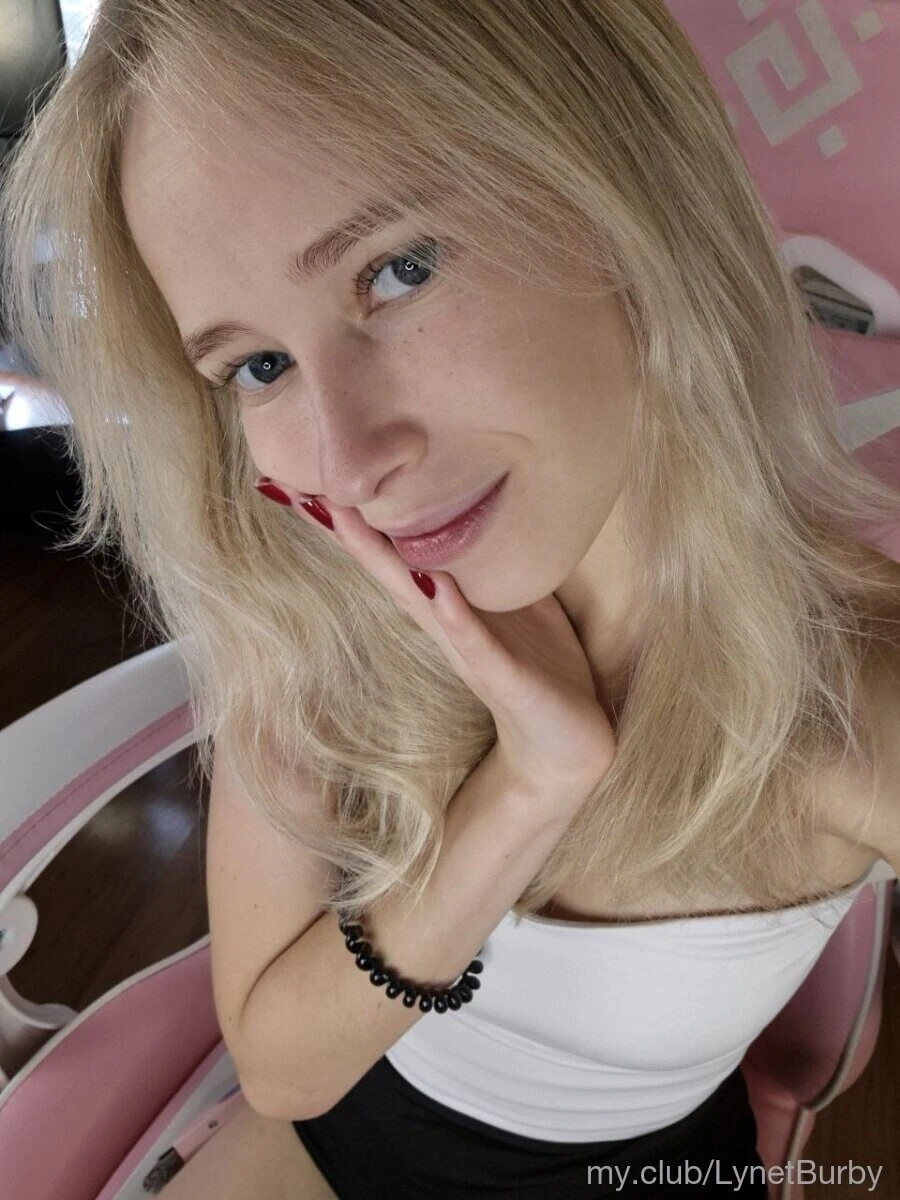 Shelley Free Photos #4