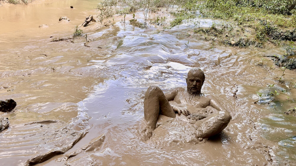 SHOT - HOW DEEP IS THE MUD ? #16