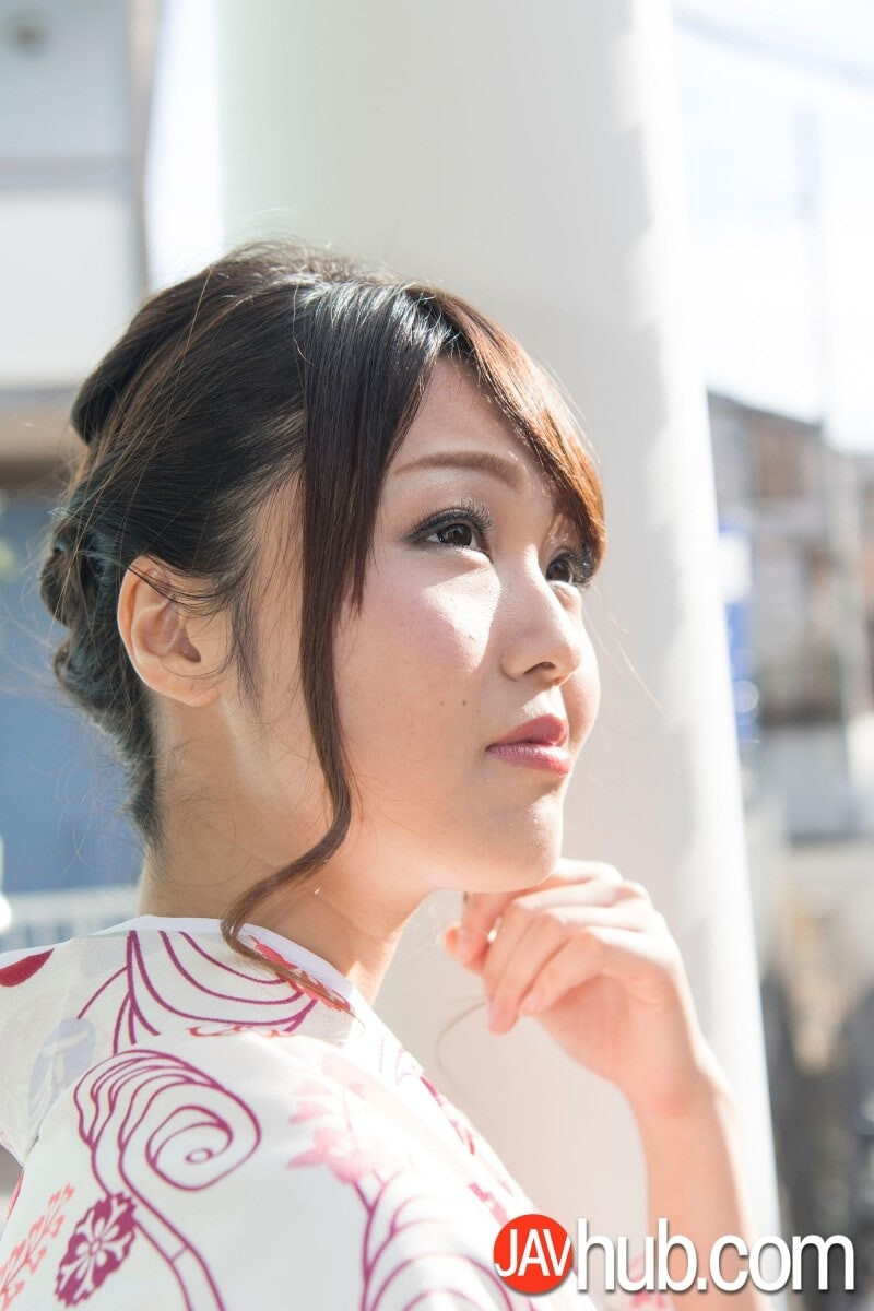 Minami Asahina Kimono Flash & Squirt Fuck 2