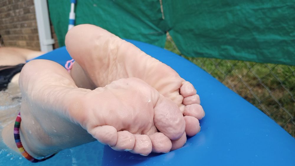 Pool feet #14