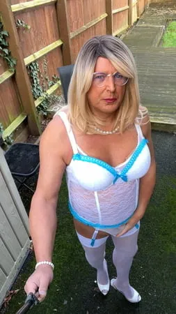 amateur crossdresser kellycd     masturbating in stockings         