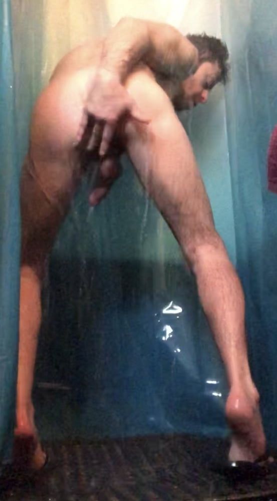 GETTING HORNY IN MY DUNGEON SHOWER #15