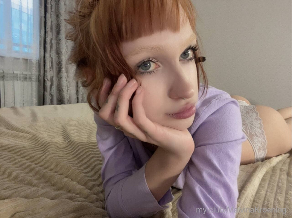 Molly Free Photos #5