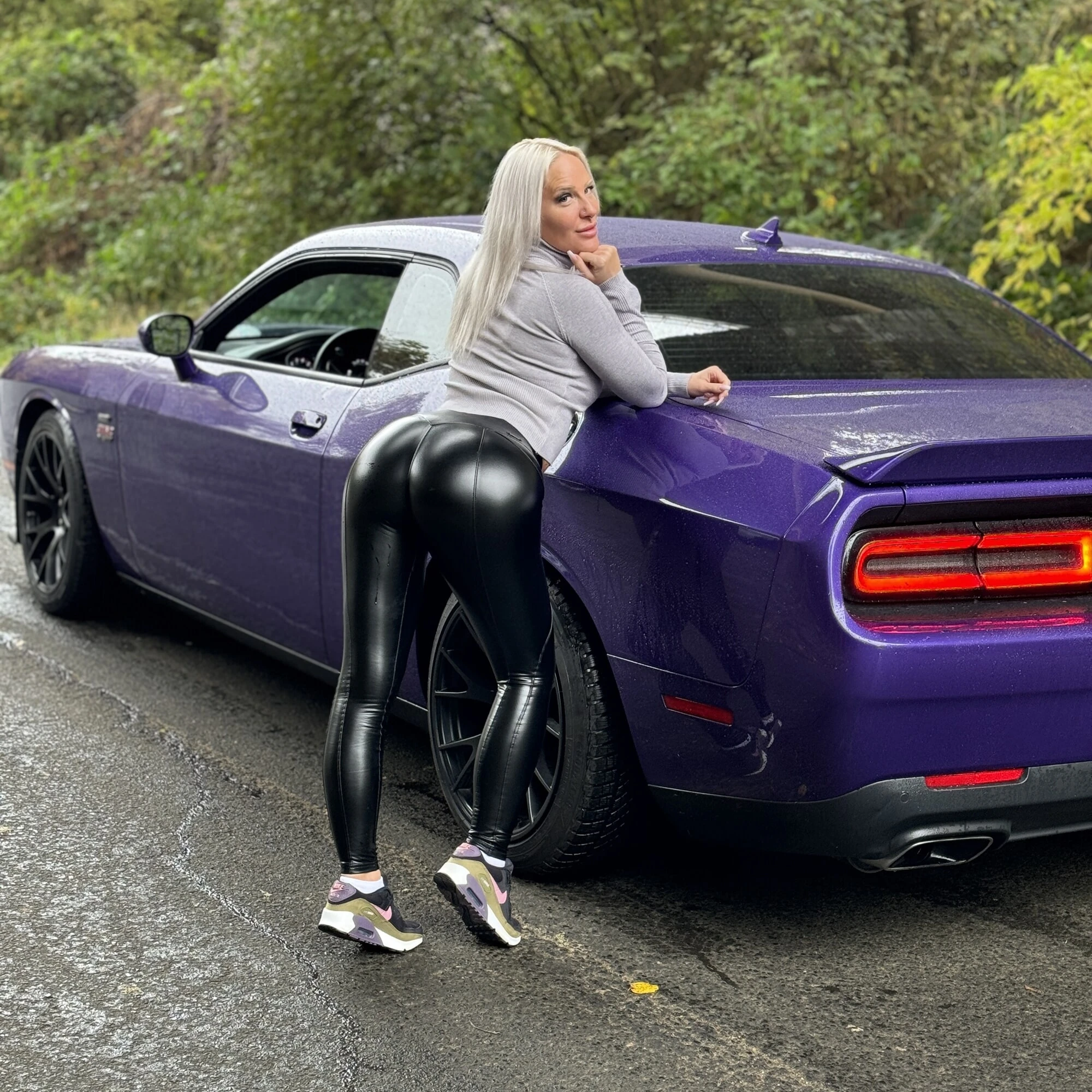Car-Babe Vibes - Get those pistons firing! #42