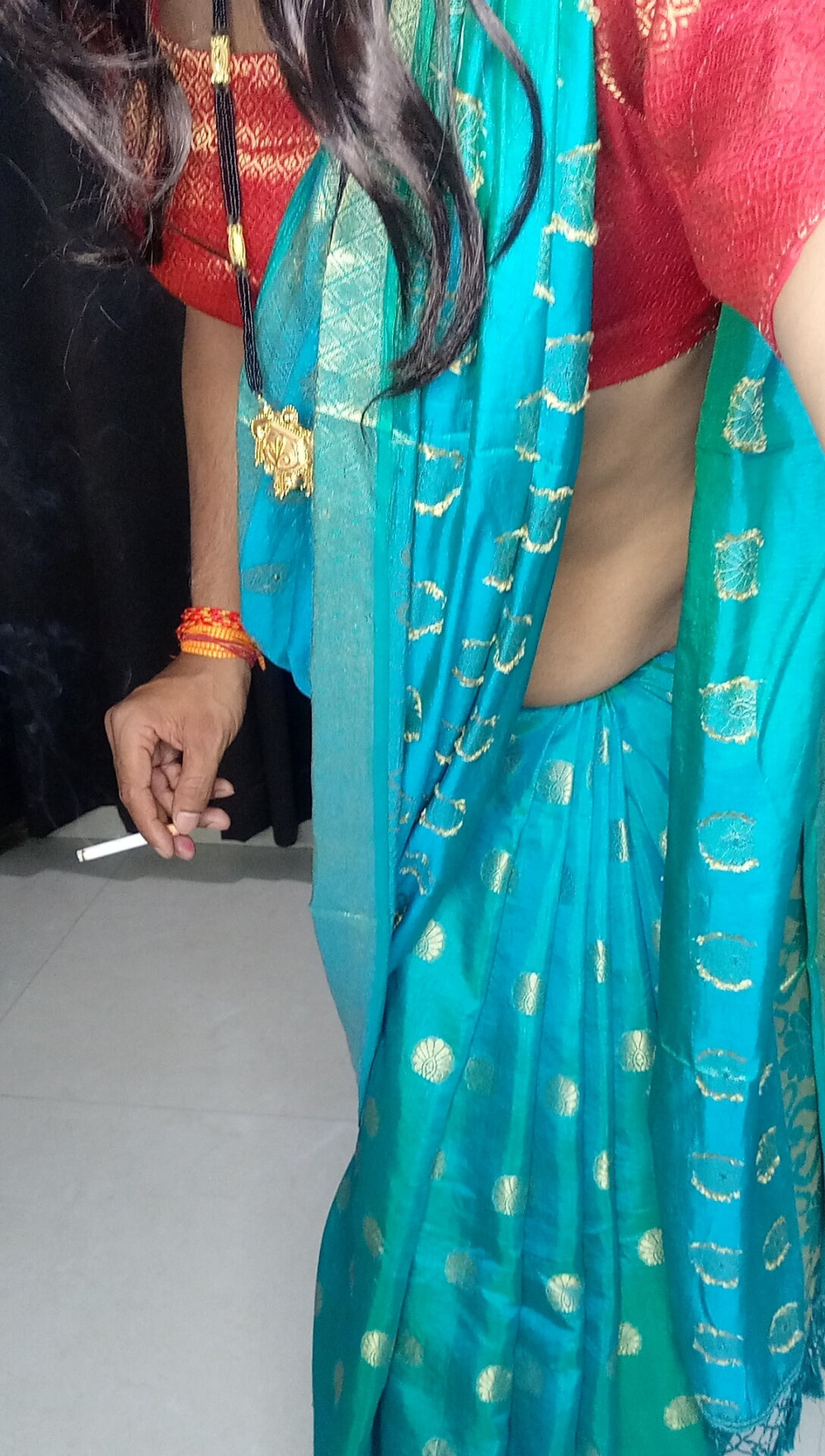 Indian stepmom sexy blou saree and peticot #48