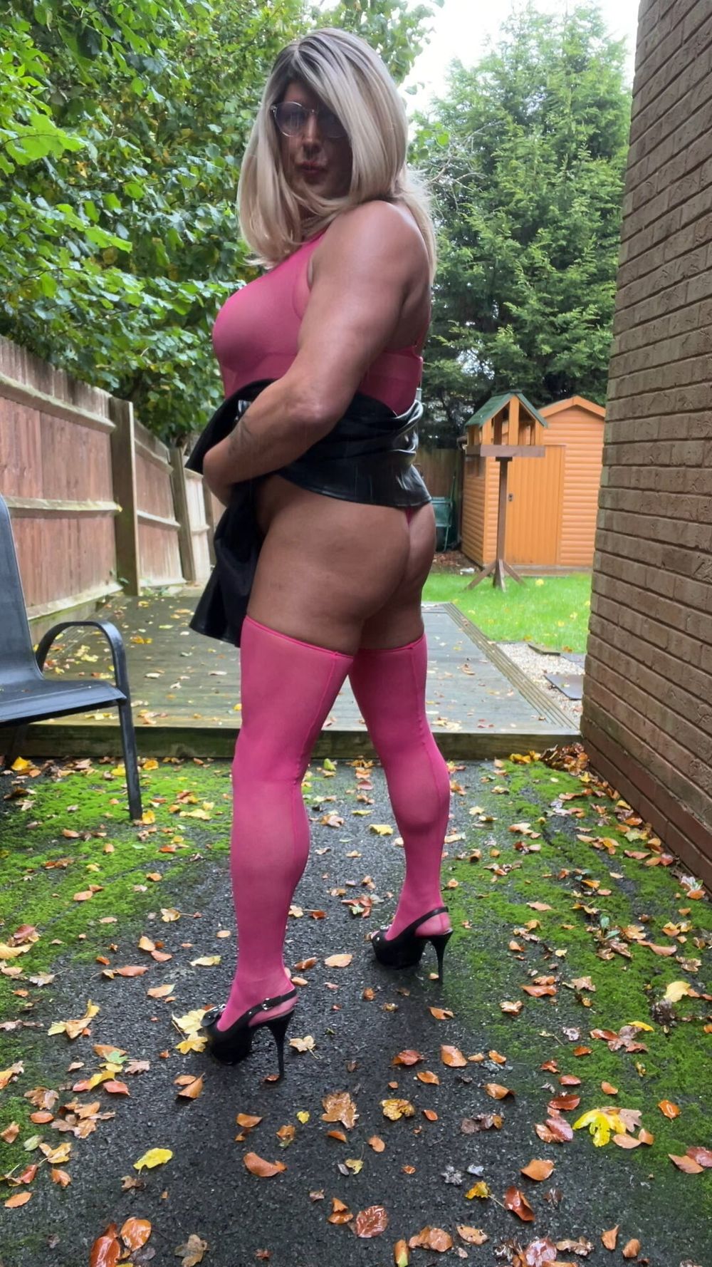 Crossdresser kellycd2022 in pink bodysuit and stockings  #3