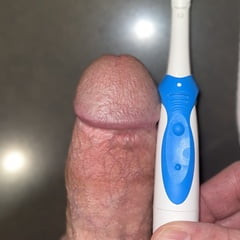 Toothbrush 