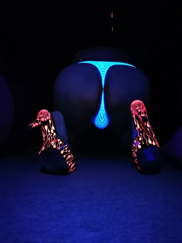 Sexy CD Feet On High Heels Posing In Neon Light #21